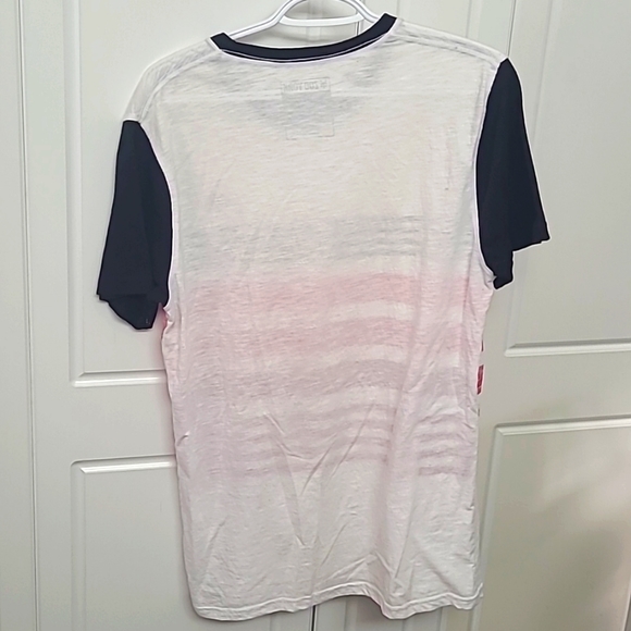 Stylish, Zoo York T-Shirt - Picture 2 of 4